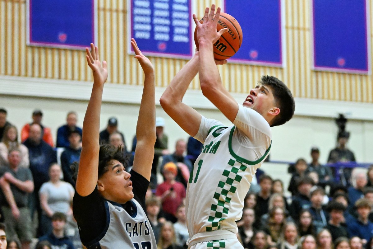 a Summit Wilsonville 5A Oregon boys basketball final 2024 Leon Neuschwander 14